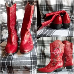 VTG🔻20%dropped / Red embroidered below knee boots